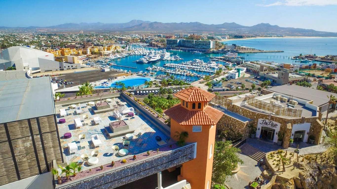 NO LIMITS Women-Only travel group: Los Cabos!